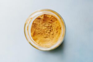 女性のワキガに悩む営業職が実践すべき匂い対策は？